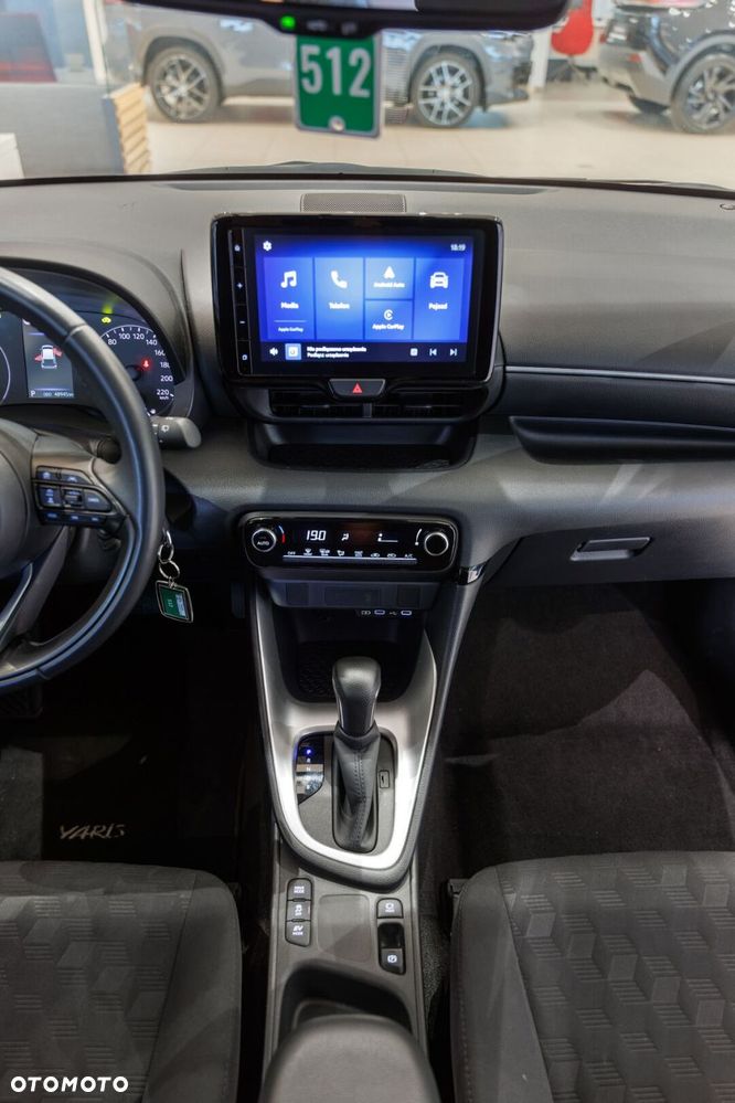 Toyota Yaris - 30
