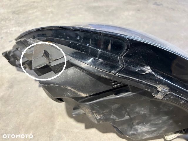 Peugeot 308 T9 lampa lampy Przód Prawa Lewa 96775230 96775229 Komplet - 11
