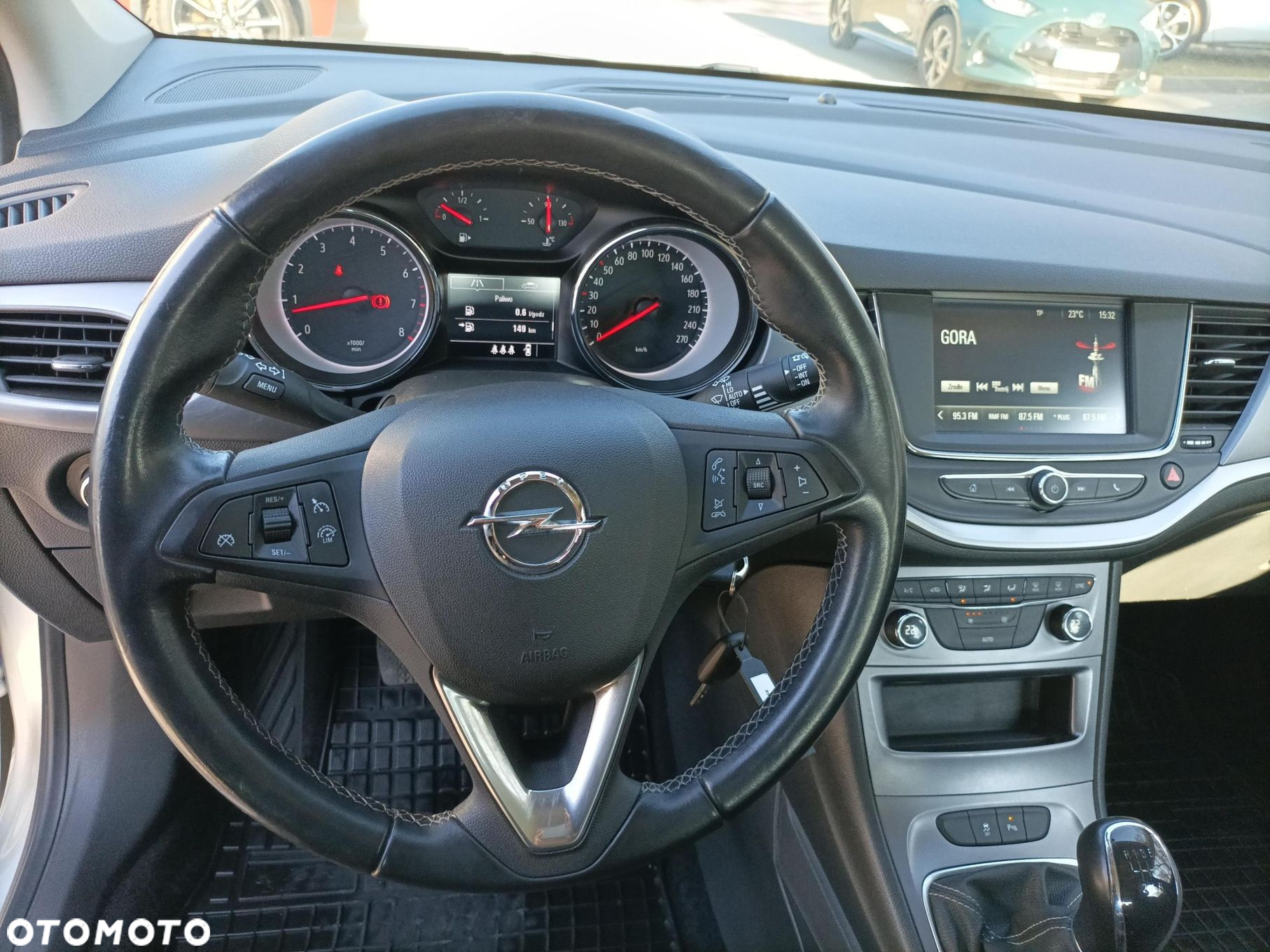 Opel Astra - 16