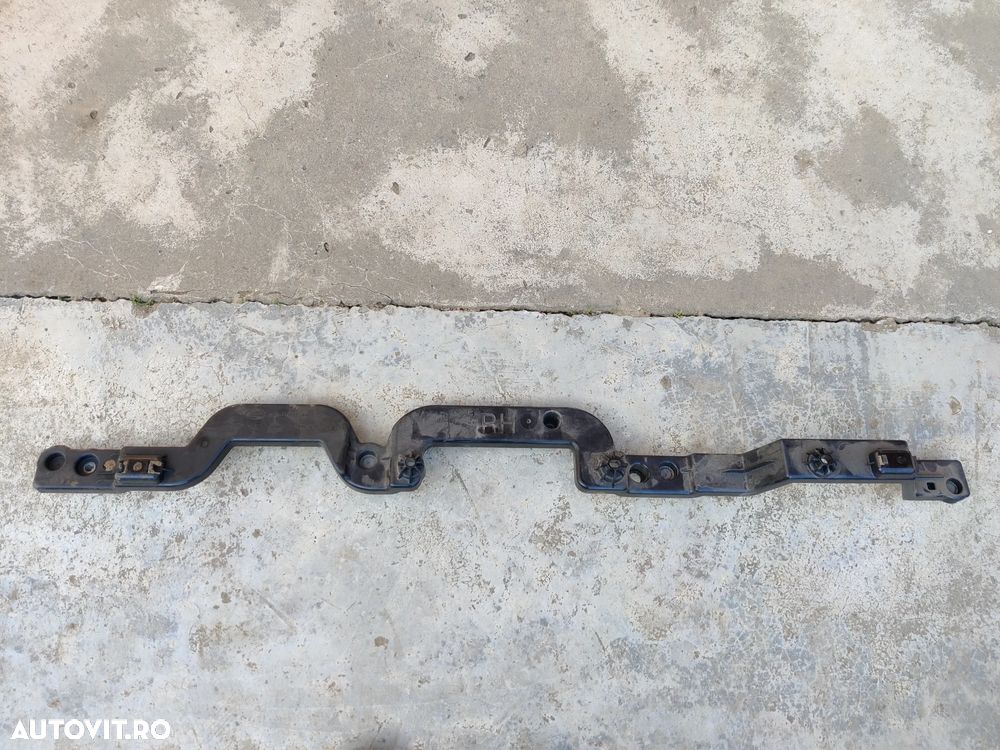 Suport Prindere dreapta montare scut termic Land Range Rover Evoque II L551 K8D2-113C52-AB