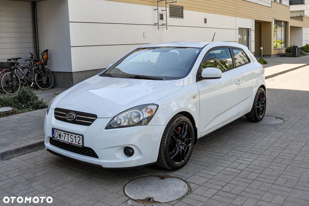 Kia ProCeed - 1