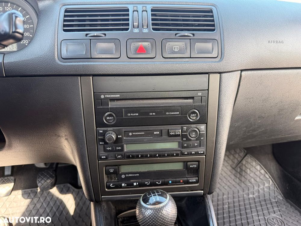 Volkswagen Bora 1.9TDI Comfortline - 3