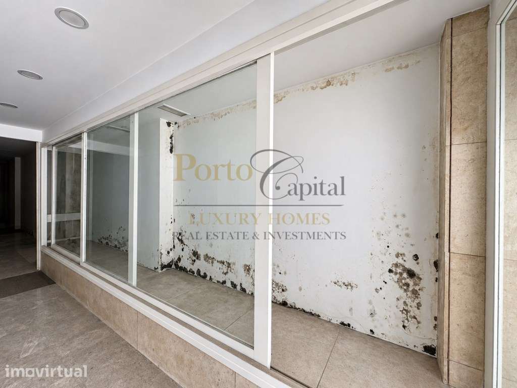 Loja com 500 m² | Rua Júlio Dinis | Junto à Rotunda da Boavista | P... - Grande imagem: 4/31