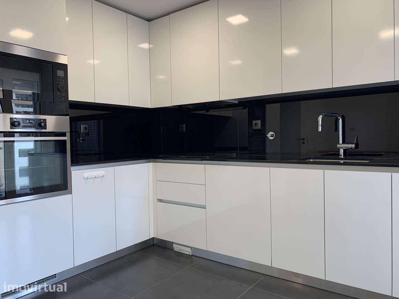 T3 Moderno com Varanda e Garagem Box – Quinta das Marianas, Parede - Grande imagem: 5/18