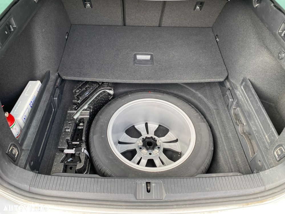 Volkswagen Passat Alltrack 2.0 TDI 4Motion - 35