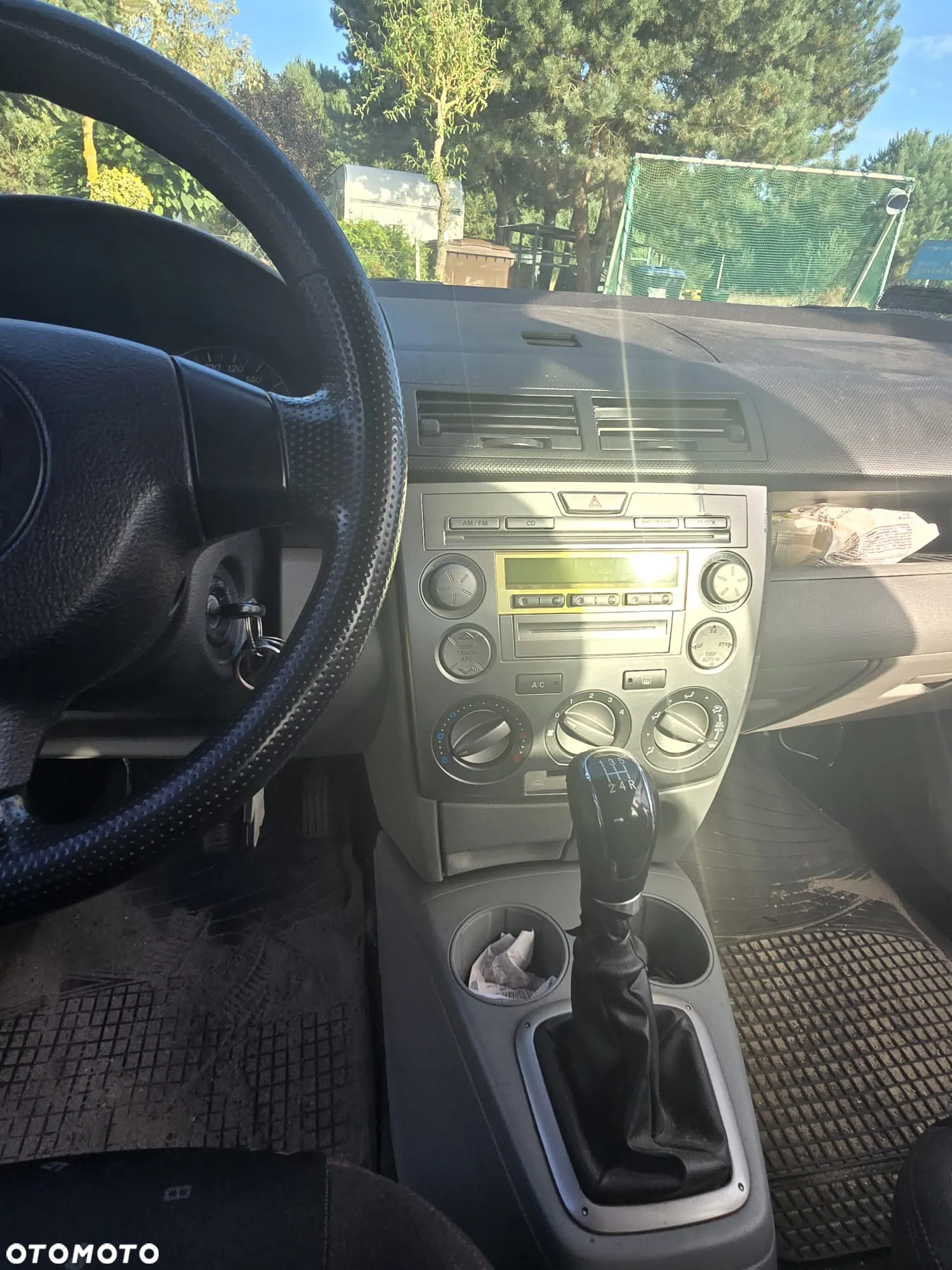 Mazda 2 - 6