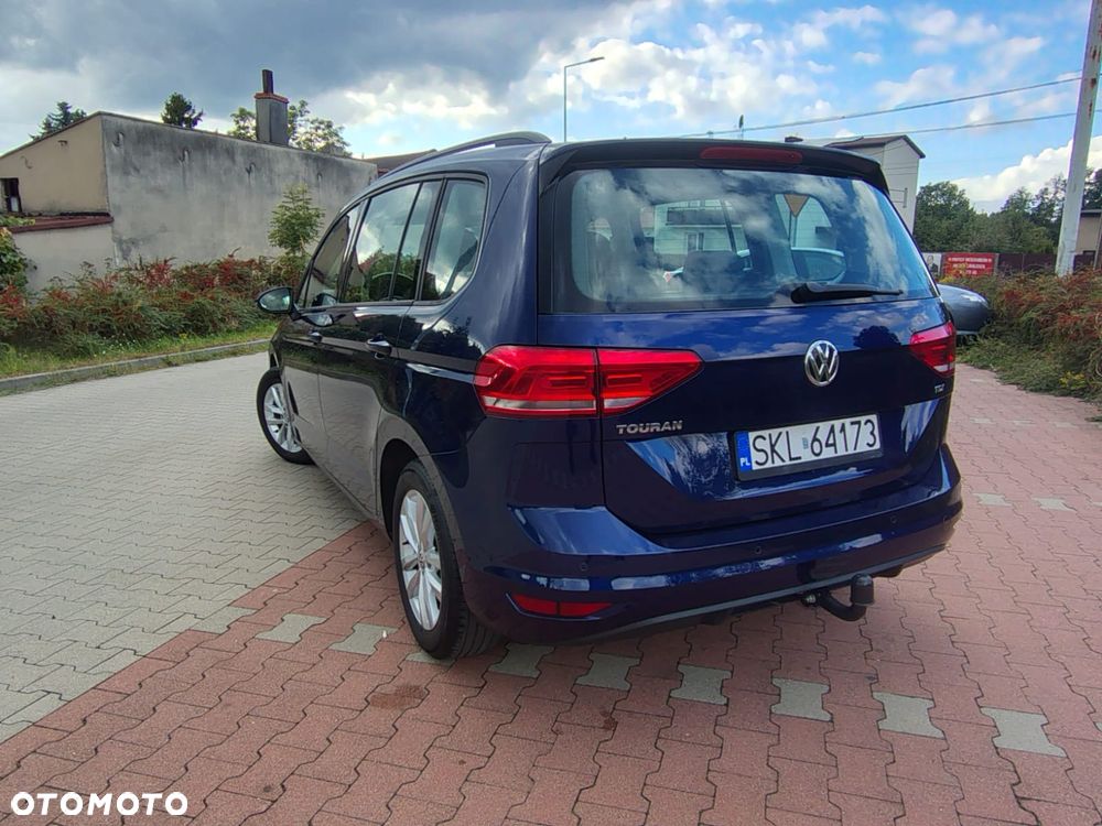 Volkswagen Touran 1.6 TDI BMT Comfortline - 8