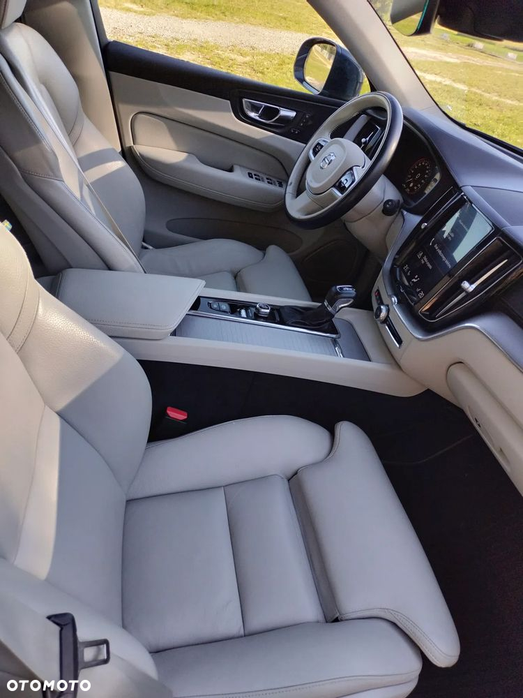 Volvo XC 60 B4 D Geartronic Inscription - 36
