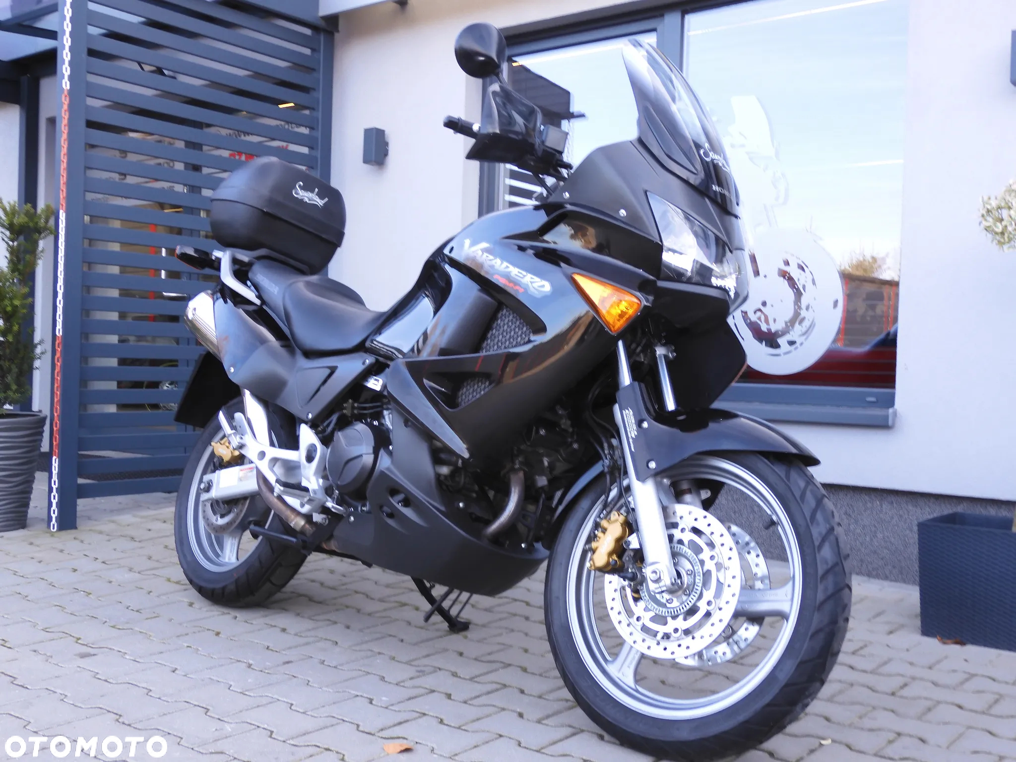 Honda XL - 12