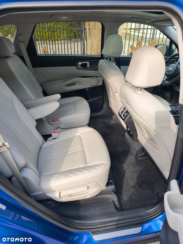 Kia Sorento - 38