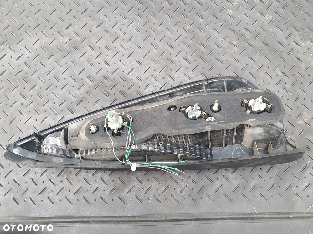 TOYOTA YARIS VERSO LIFT LAMPA LEWA TYŁ TYLNIA EUROPA + WTYCZKA INSTALACJA - 3