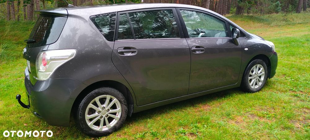 Toyota Verso 1.8 2010 7os - 4