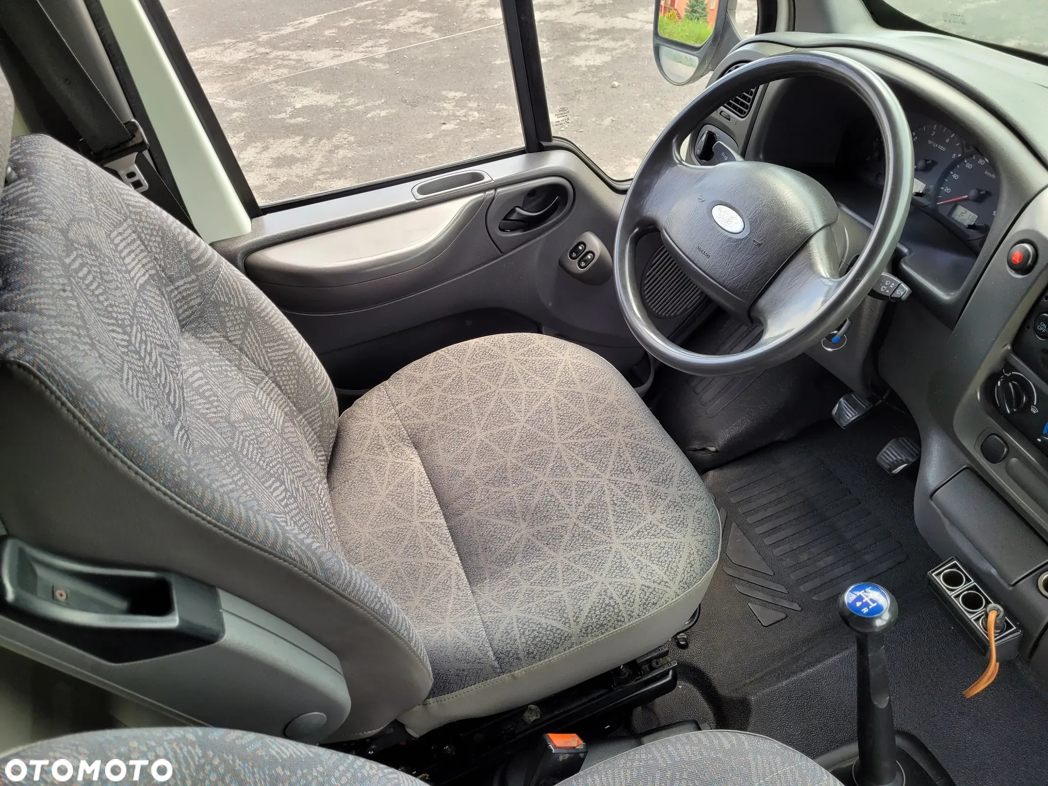 Ford Transit - 14