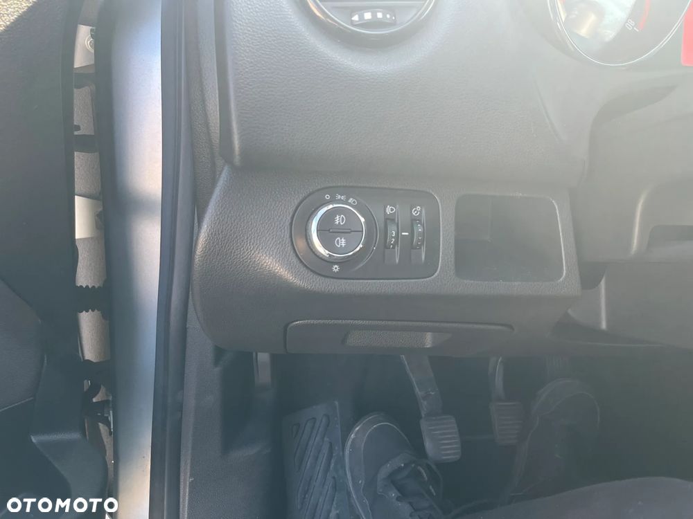 Opel Meriva 1.4 Essentia - 14