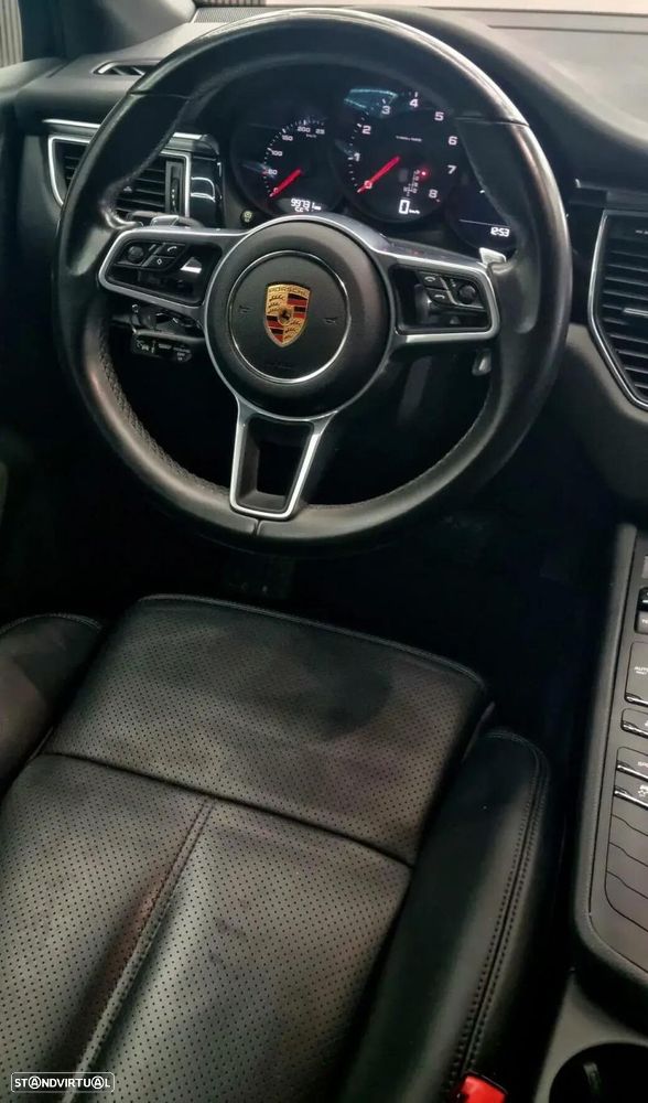 Porsche Macan - 29