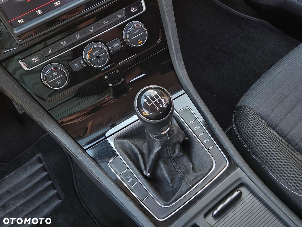 Volkswagen Golf 1.4 TSI ACT BlueMotion Technology Highline - 35