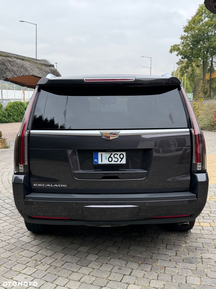 Cadillac Escalade - 6