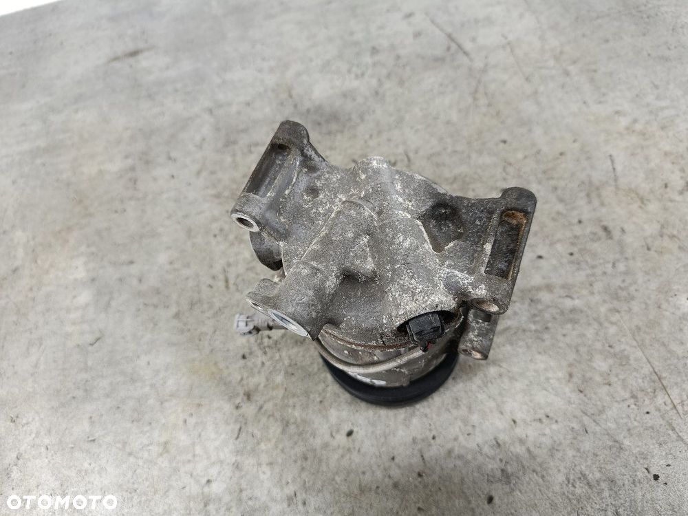 POMPA, SPRĘŻARKA KLIMATYZACJI TOYOTA YARIS III GE447250-2500 DENSO 1.4 D-4D - 3