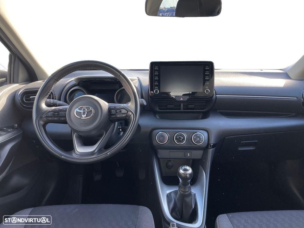 Toyota Yaris 1.0 VVT-i Exclusive - 8