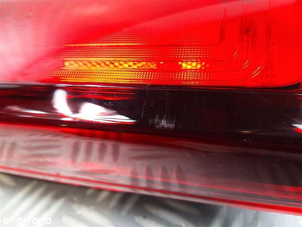 Lampa prawa tylna tył Opel Vivaro II 2014-2019 TRAFIC 265504656R ORYGINAŁ - 2