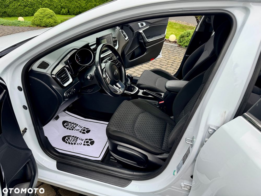 Kia Ceed 1.6 CRDi Platinum Edition - 8