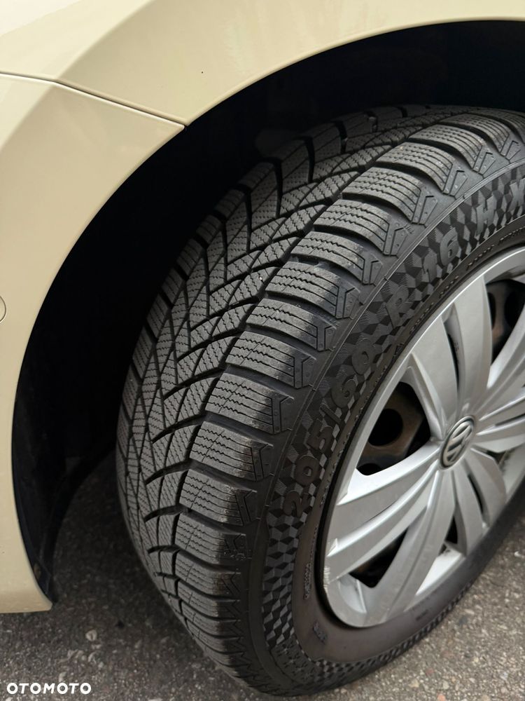 Volkswagen Touran 2.0 TDI SCR DSG Comfortline - 33