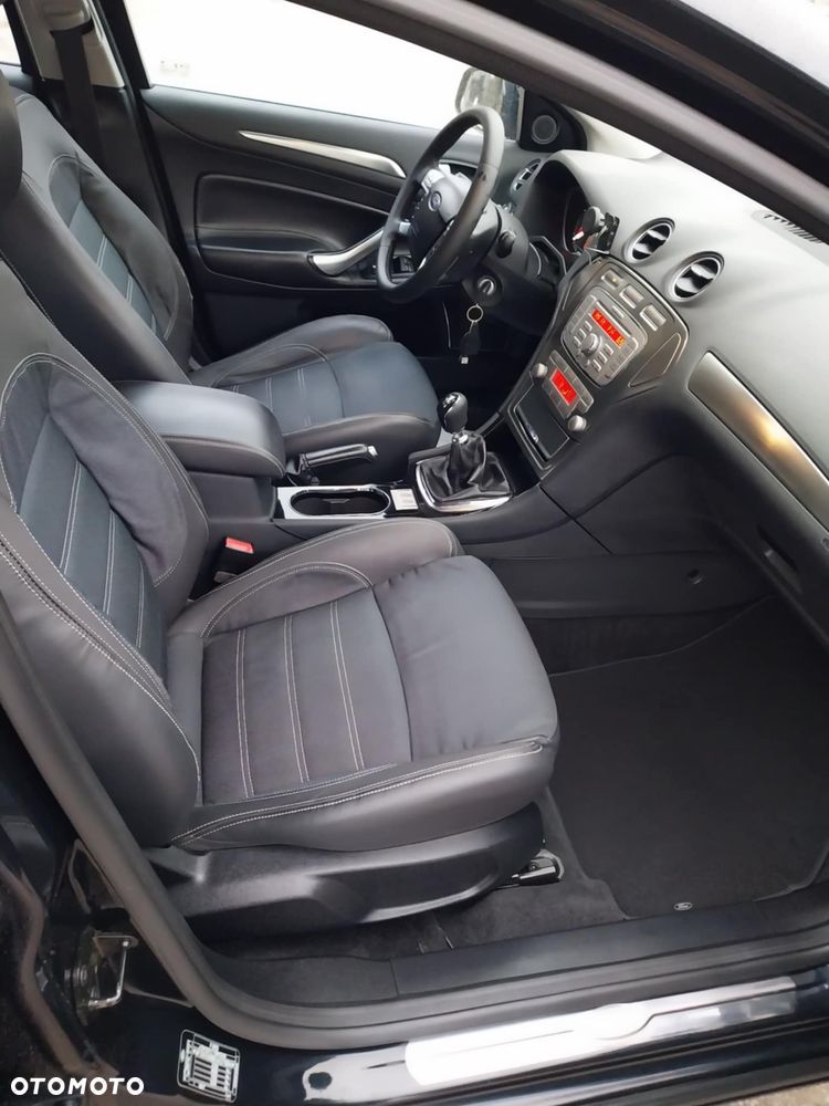 Ford Mondeo 2.0 TDCi Titanium - 13