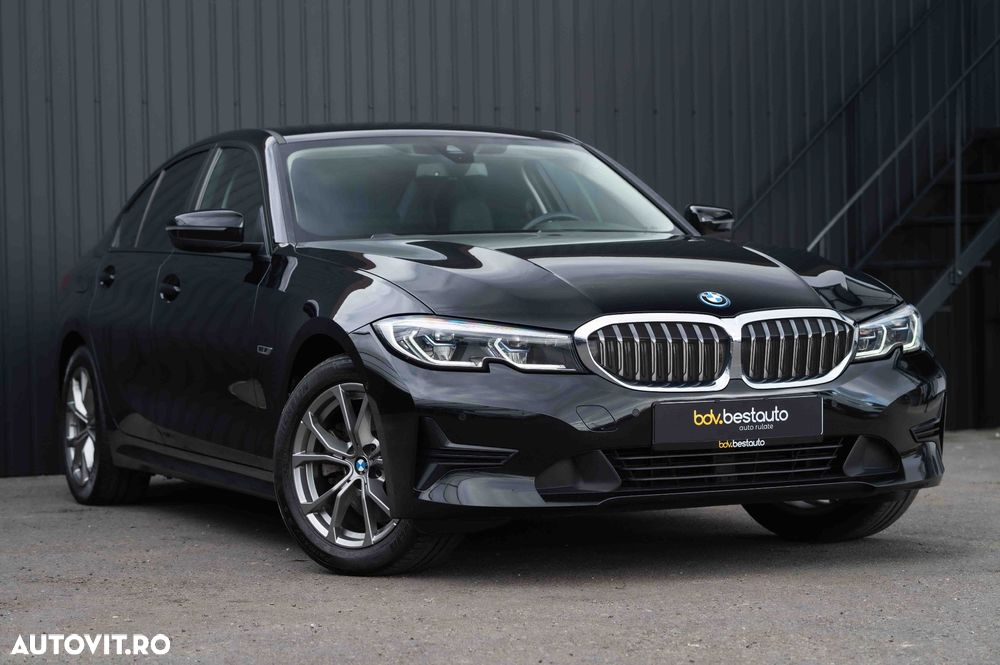 BMW Seria 3 320e AT PHEV - 38