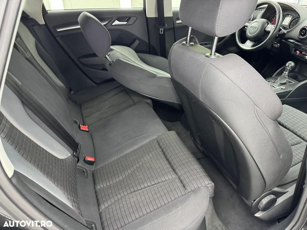 Audi A3 2.0 TDI (clean diesel) S tronic Ambition - 5