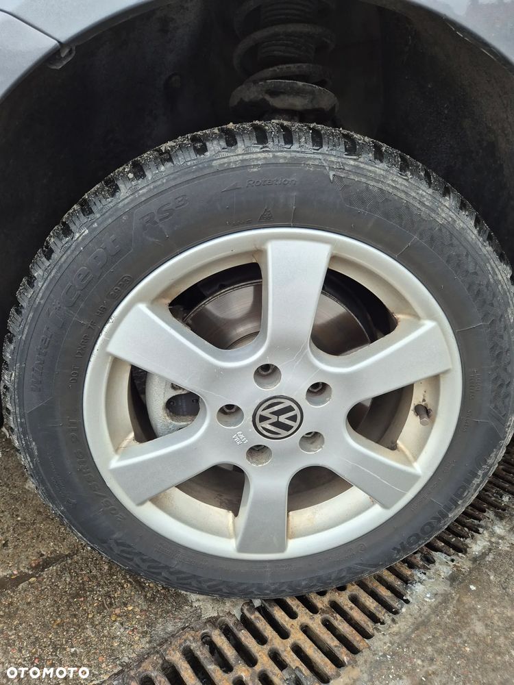 Volkswagen Touran - 14