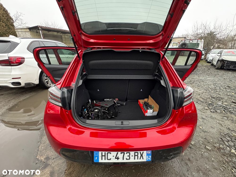 Peugeot 208 1.2 mHEV Allure - 18