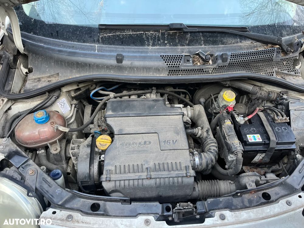 Dezmembrez Fiat 500 2008 culoare alb 1,4 benzina 73KW - 4