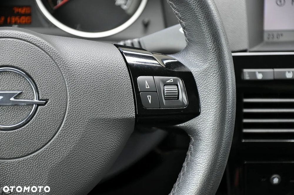 Opel Astra 1.6 Turbo Sport - 15