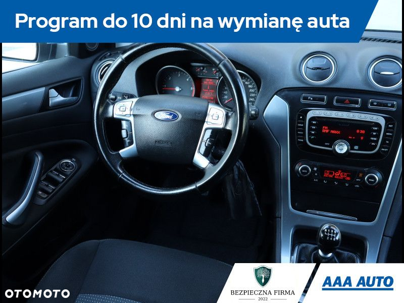 Ford Mondeo - 8