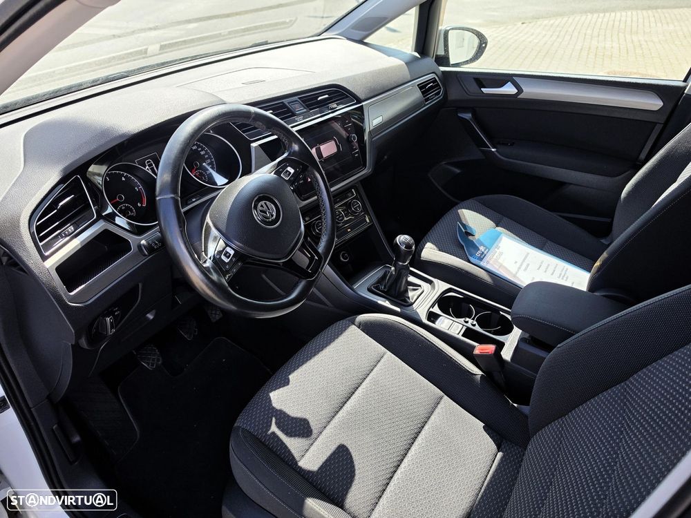 VW Touran 1.6 TDI Confortline - 12