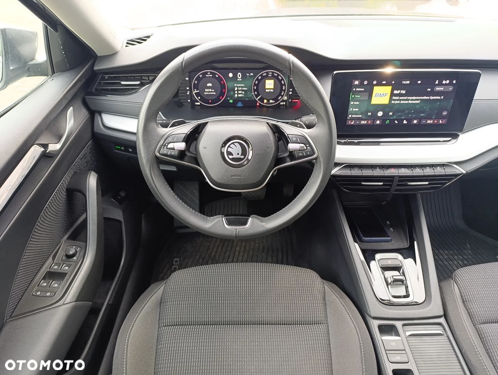 Skoda Octavia 2.0 TDI Selection DSG - 20