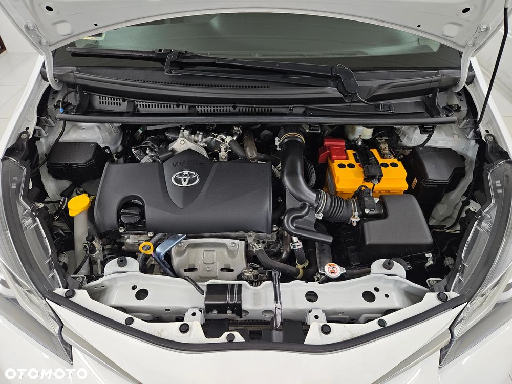 Toyota Yaris 1.5 Premium - 35