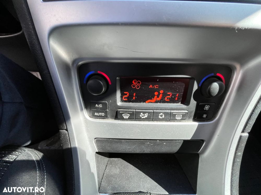 Peugeot 307 1.6 XT - 16