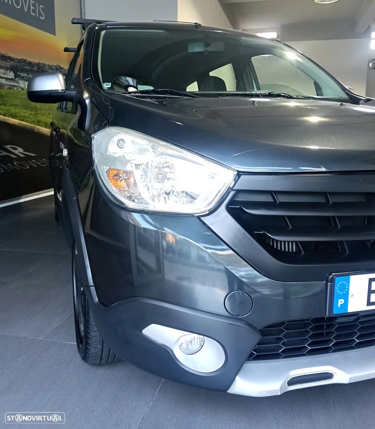 Dacia Lodgy TCe 115 Stepway - 10