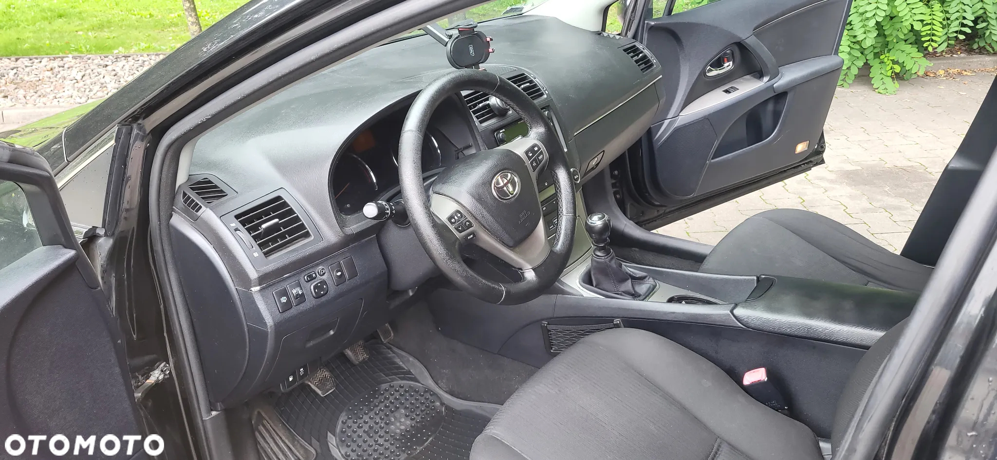 Toyota Avensis 2.0 D-4D 2010 - 12