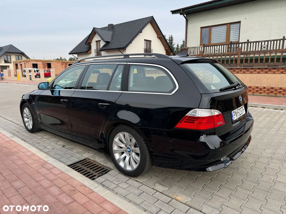 BMW Seria 5 520d Touring - 11