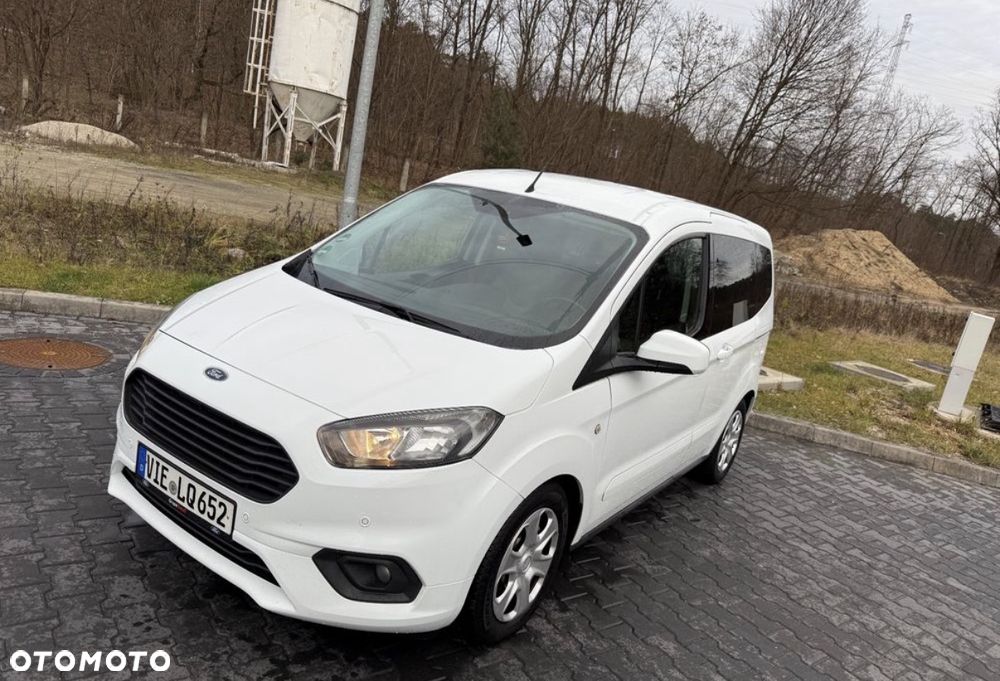 Ford Tourneo Courier 1.5 TDCi Trend - 5