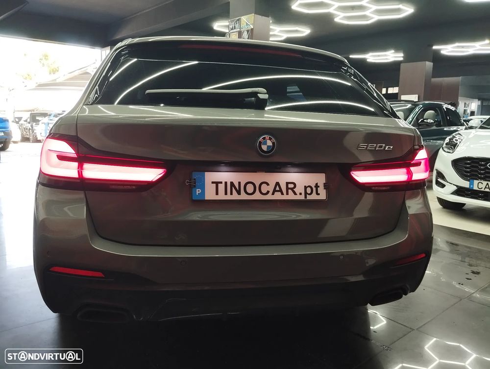 BMW 520 e Pack M - 11