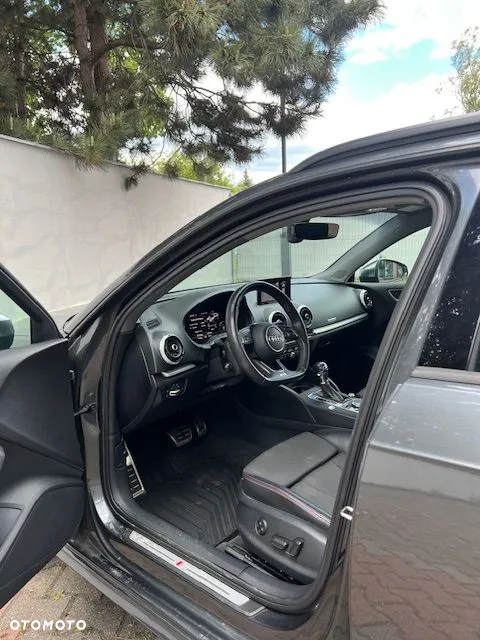 Audi S3 TFSI Quattro S tronic - 13