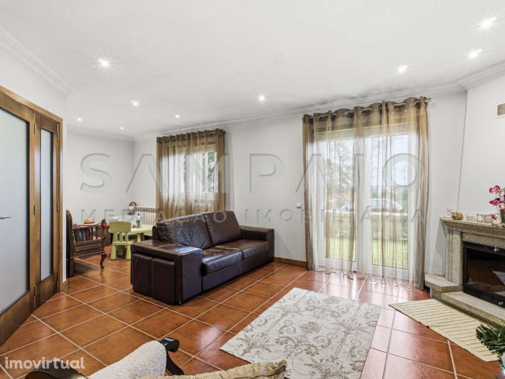 Moradia T4 - Jovim! - Grande imagem: 4/35