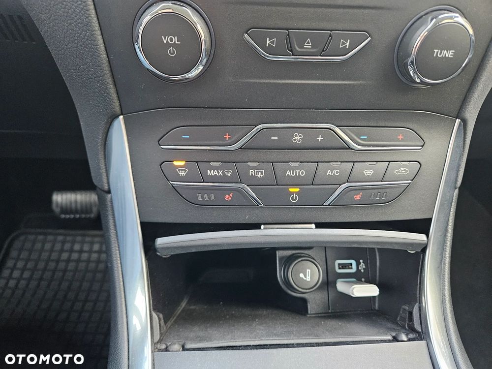 Ford S-Max 2.0 TDCi Titanium PowerShift - 28