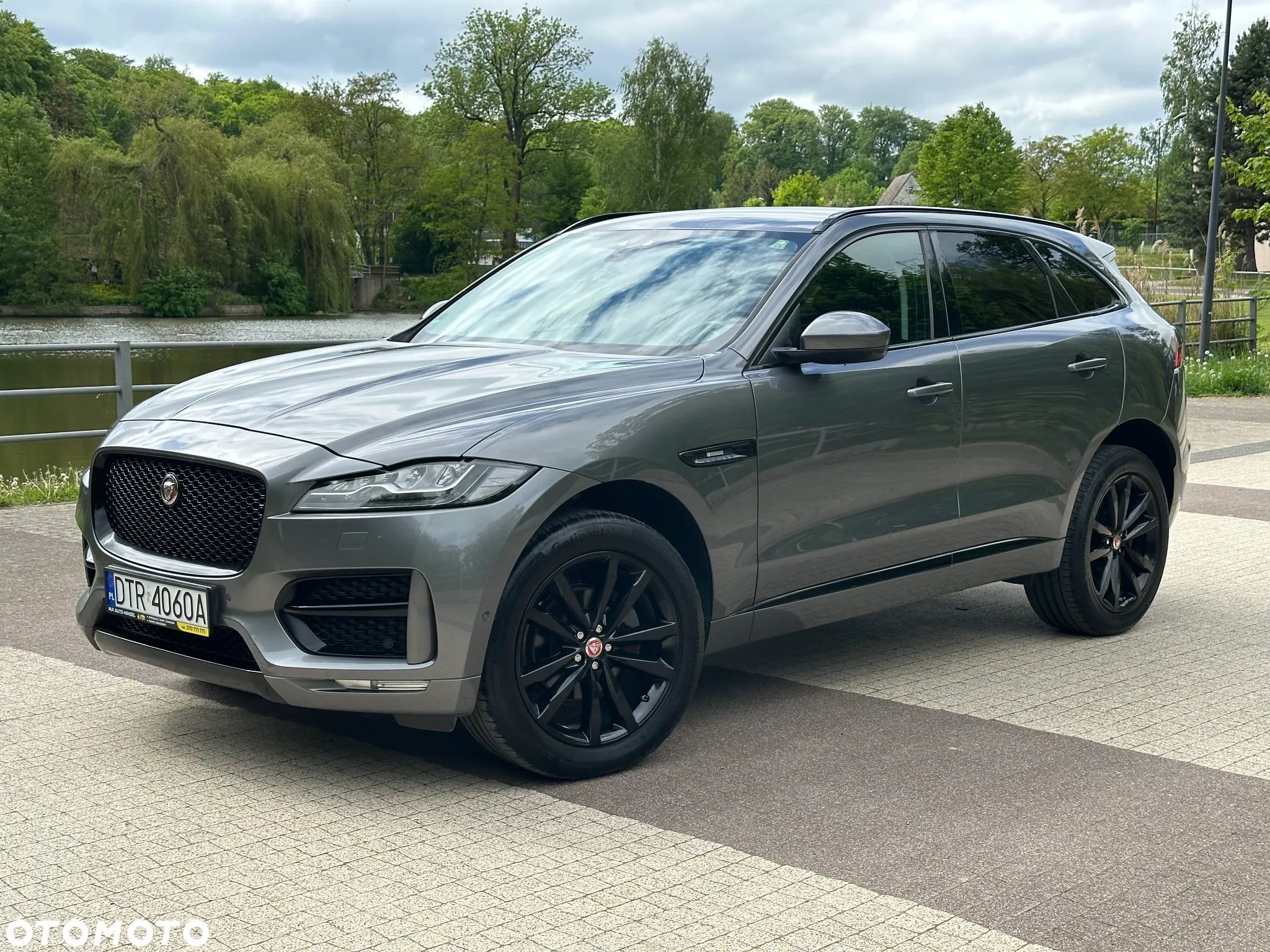Jaguar F-Pace D200 AWD R-Dynamic HSE 90th Anniversary Edition - 1