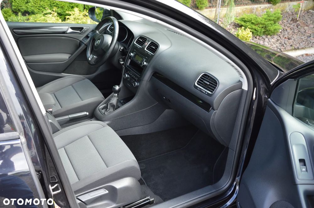 Volkswagen Golf - 21