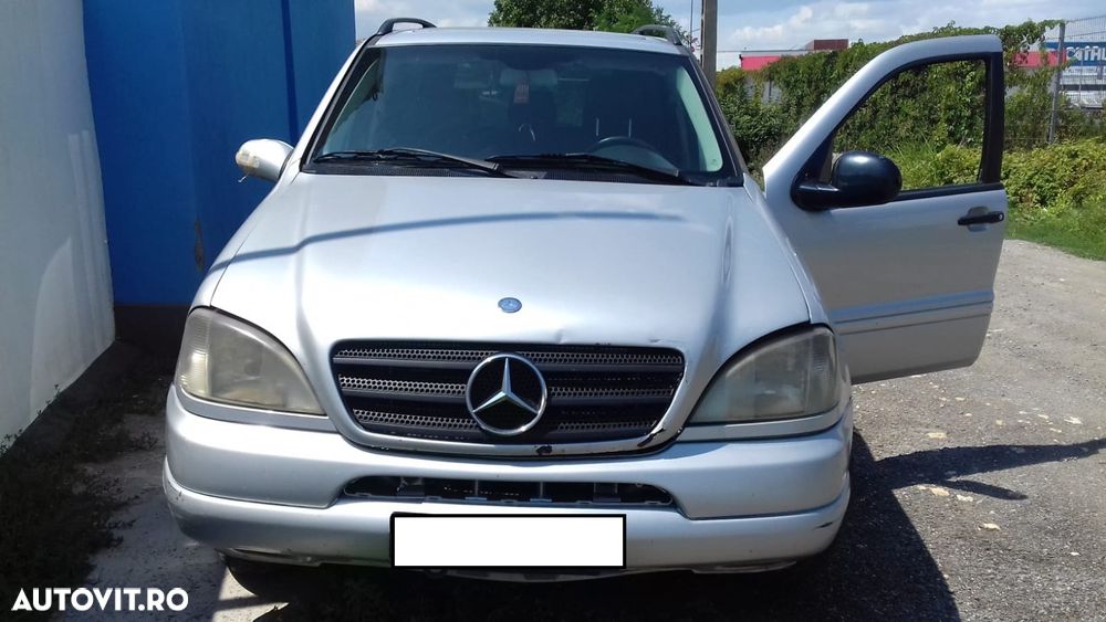 Dezmembrari  Mercedes-Benz ML / M-CLASS (W163)  1998  > 2005 ML 270 C - 1