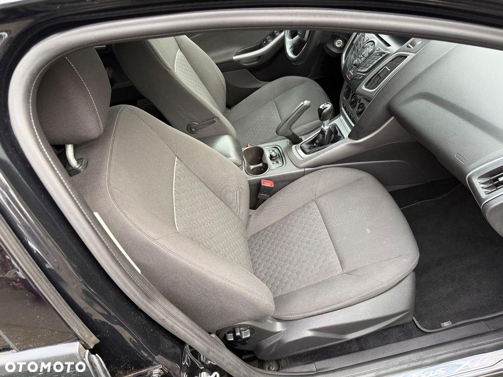 Ford Focus 1.0 EcoBoost Start-Stopp-System Champions Edition - 10